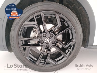 8 - Volkswagen T-Roc eschini auto