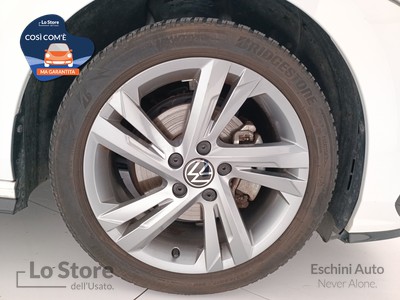 8 - Volkswagen Golf eschini auto