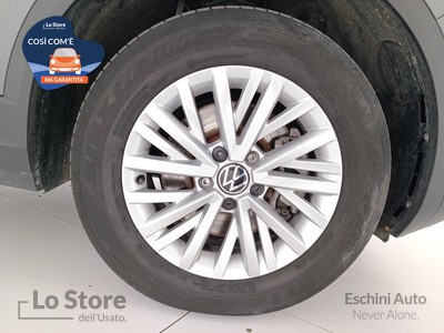 8 - Volkswagen T-Roc eschini auto