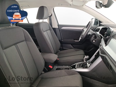 10 - Volkswagen T-Roc eschini auto
