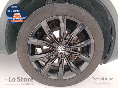 8 - Volkswagen T-Roc eschini auto