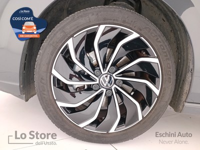 8 - Volkswagen Golf eschini auto