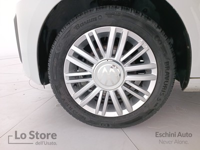 8 - Volkswagen up! eschini auto