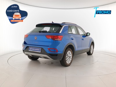 4 - Volkswagen T-Roc eschini auto