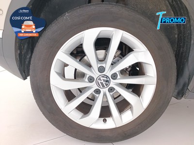 8 - Volkswagen T-Roc eschini auto