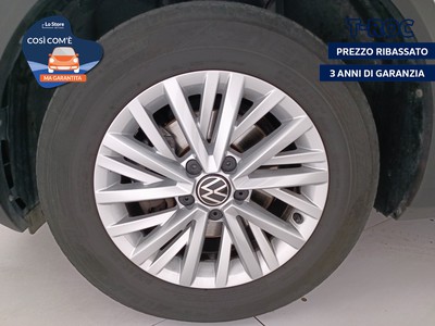 8 - Volkswagen T-Roc eschini auto