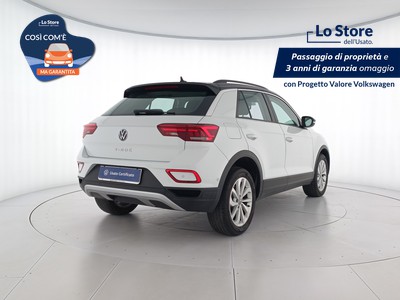 4 - Volkswagen T-Roc eschini auto