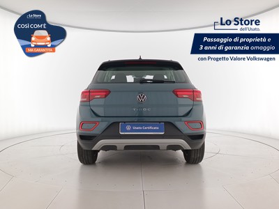 5 - Volkswagen T-Roc eschini auto