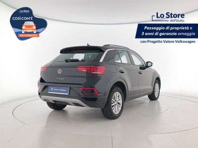 4 - Volkswagen T-Roc eschini auto