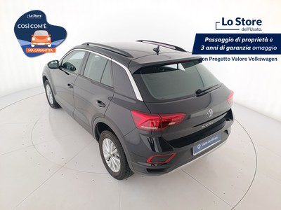 6 - Volkswagen T-Roc eschini auto
