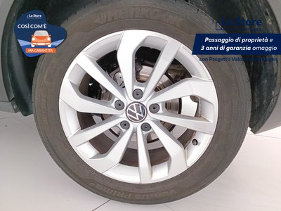 8 - Volkswagen T-Roc eschini auto