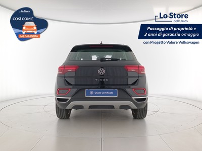 5 - Volkswagen T-Roc eschini auto
