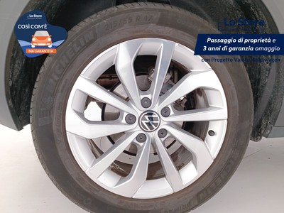 8 - Volkswagen T-Roc eschini auto