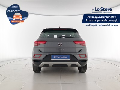 5 - Volkswagen T-Roc eschini auto