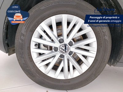 8 - Volkswagen T-Roc eschini auto