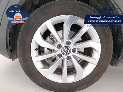 8 - Volkswagen T-Roc eschini auto