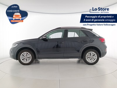 3 - Volkswagen T-Roc eschini auto