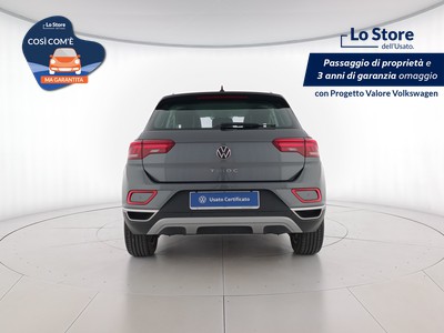 5 - Volkswagen T-Roc eschini auto
