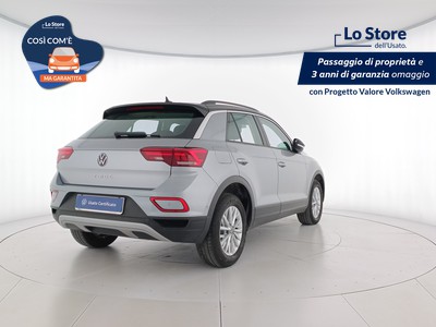 4 - Volkswagen T-Roc eschini auto