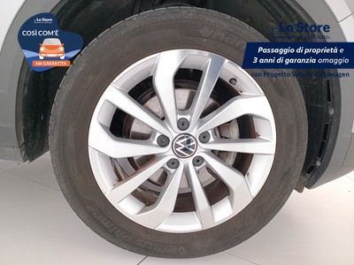 8 - Volkswagen T-Roc eschini auto