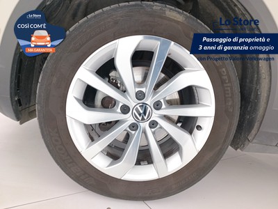 8 - Volkswagen T-Roc eschini auto