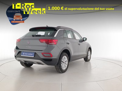 4 - Volkswagen T-Roc eschini auto