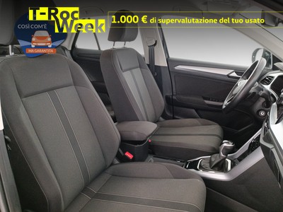 10 - Volkswagen T-Roc eschini auto