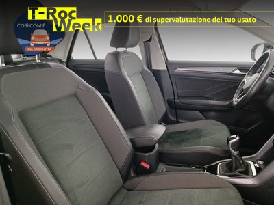 10 - Volkswagen T-Roc eschini auto