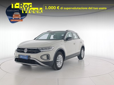 1 - Volkswagen T-Roc eschini auto