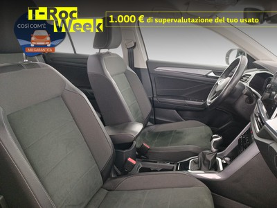10 - Volkswagen T-Roc eschini auto