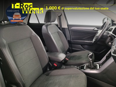 10 - Volkswagen T-Roc eschini auto
