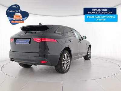 4 - Jaguar F-Pace eschini auto