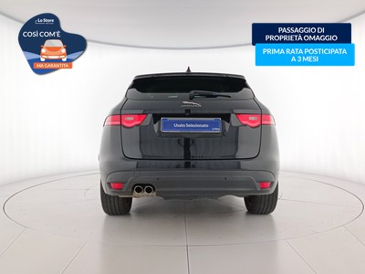 5 - Jaguar F-Pace eschini auto