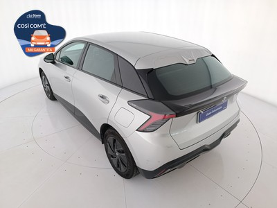 6 - Mg MG4 eschini auto