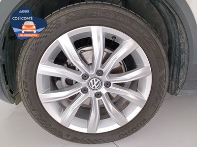 8 - Volkswagen T-Roc eschini auto