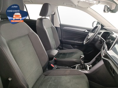 10 - Volkswagen T-Roc eschini auto
