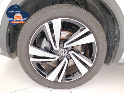 8 - Volkswagen T-Roc eschini auto