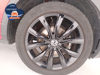 8 - Volkswagen T-Roc eschini auto