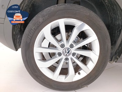 8 - Volkswagen T-Roc eschini auto