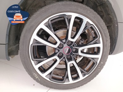8 - Mini Countryman eschini auto