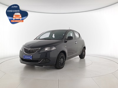 1 - Lancia Ypsilon eschini auto
