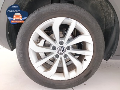 8 - Volkswagen T-Roc eschini auto