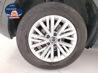 8 - Volkswagen T-Roc eschini auto