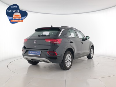 4 - Volkswagen T-Roc eschini auto