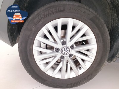 8 - Volkswagen T-Roc eschini auto