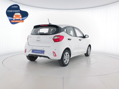 4 - Hyundai i10 eschini auto