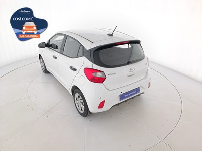 6 - Hyundai i10 eschini auto