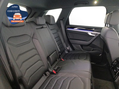 9 - Volkswagen Touareg eschini auto