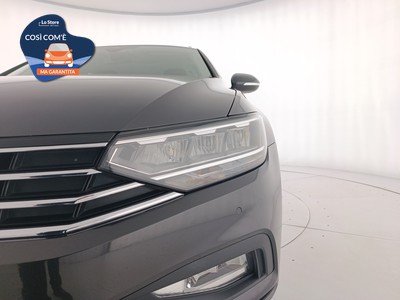 7 - Volkswagen Passat eschini auto
