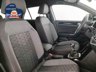 10 - Volkswagen T-Roc eschini auto